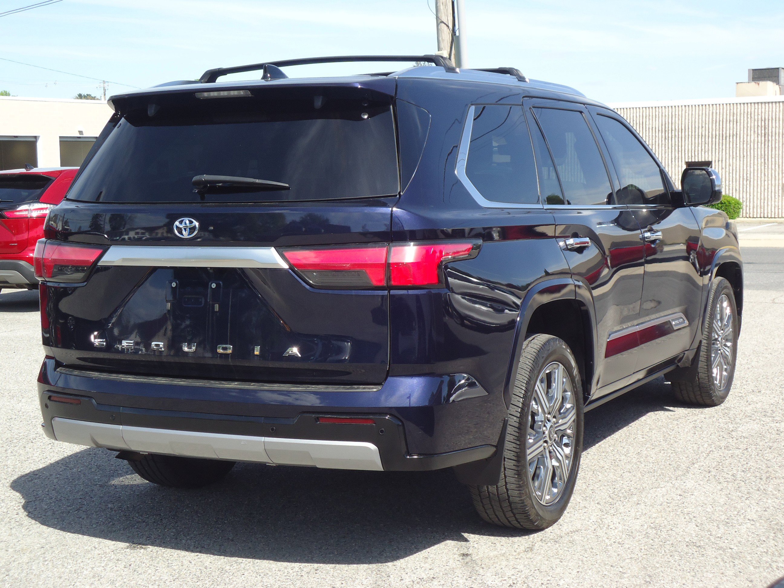 Used 2023 Toyota Sequoia Capstone AWD/4WD image 3