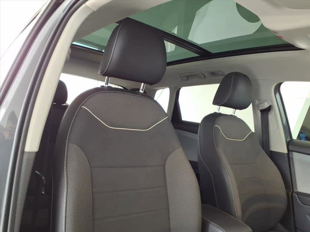 Certified 2023 Volkswagen Taos SE w/ Panoramic Sunroof Package FWD image 20