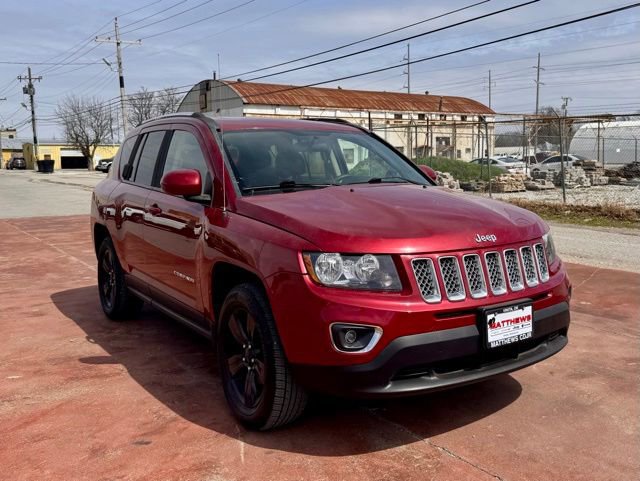 Used 2015 Jeep Compass High Altitude image 3