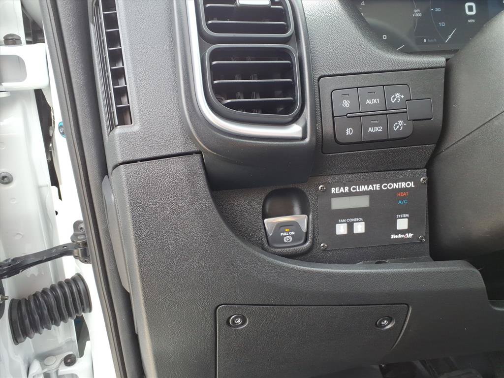 New 2026 RAM ProMaster 2500 w/ Quick Order Package 22H SLT+ FWD image 24
