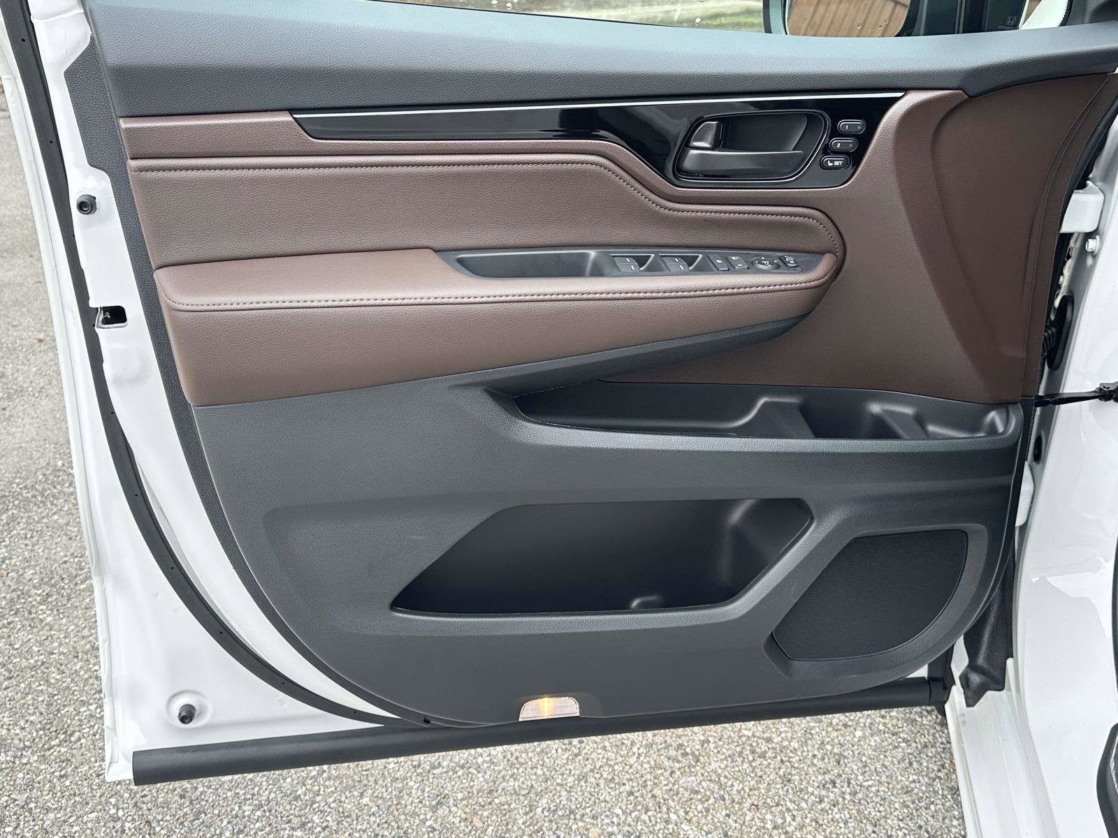 New 2026 Honda Odyssey Touring image 24