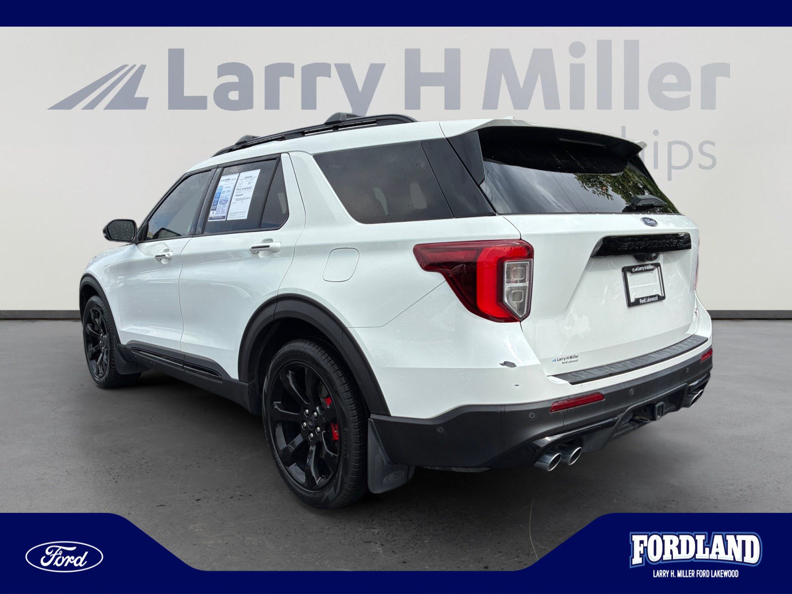 Used 2020 Ford Explorer ST w/ ST Street Pack AWD/4WD image 3