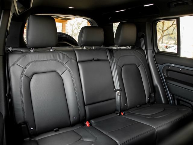 Used 2025 Land Rover Defender 110 S AWD/4WD image 33
