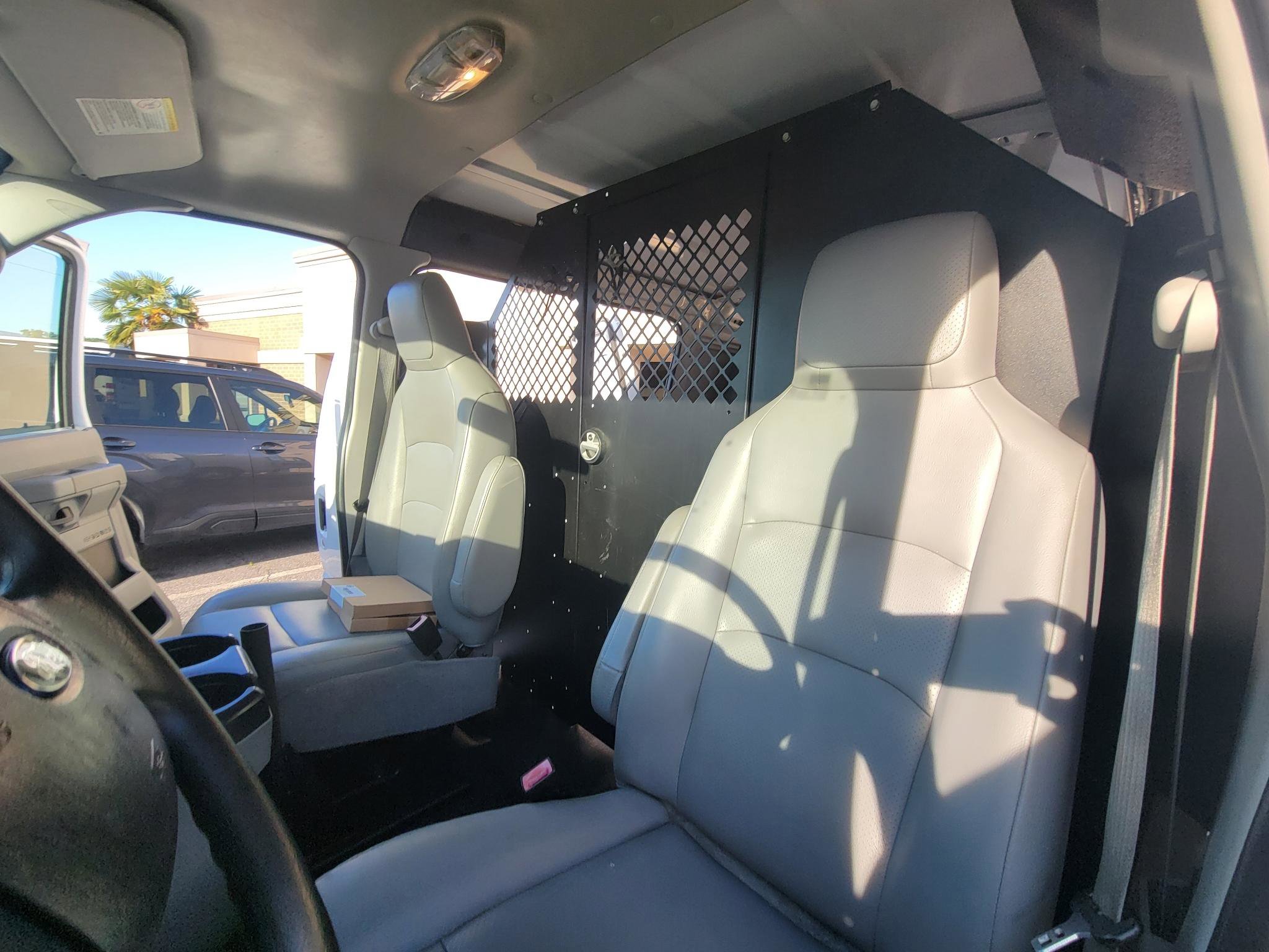 Used 2014 Ford E-150 and Econoline 150 RWD image 20