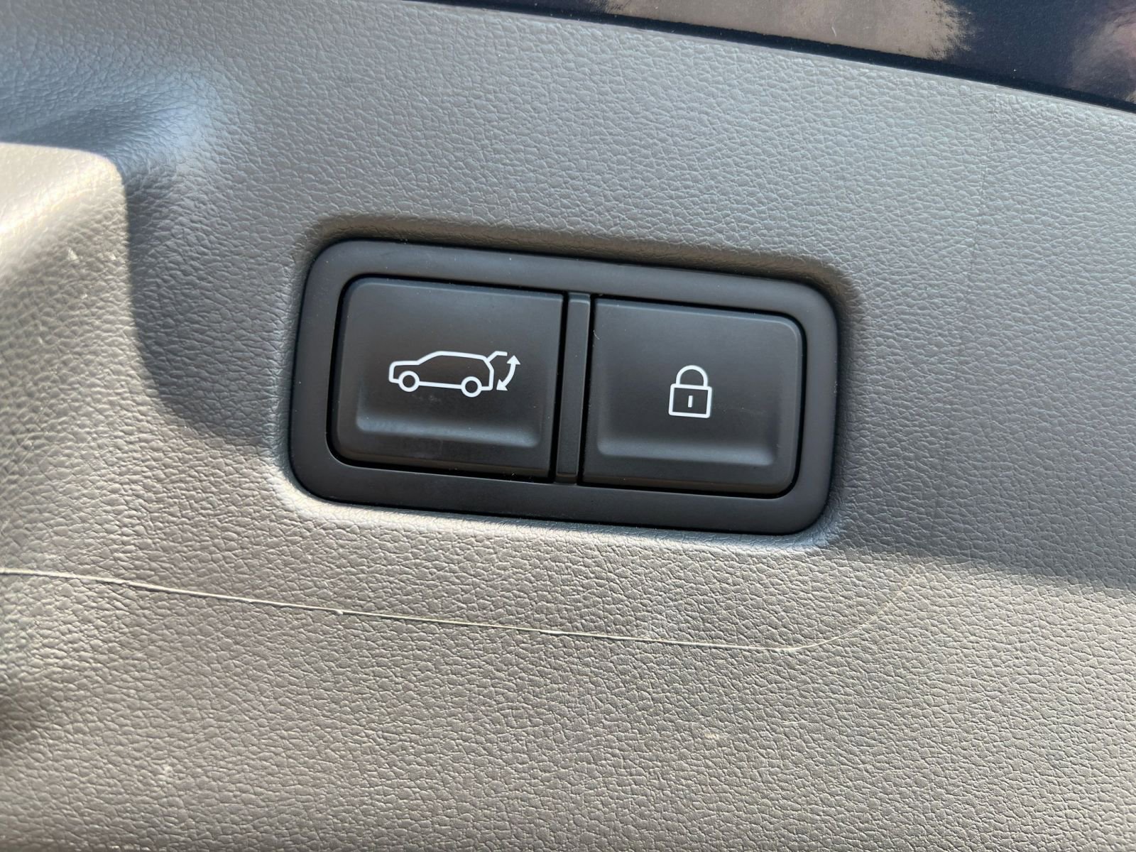 Used 2025 Hyundai Santa Fe SEL image 24