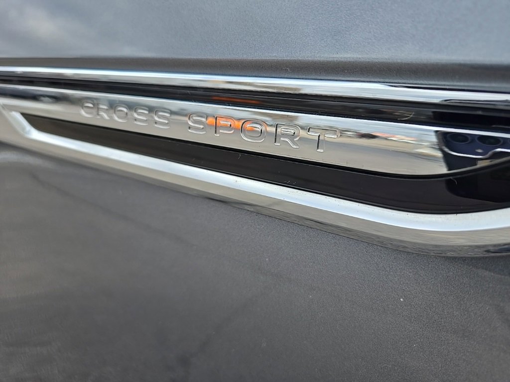 Used 2024 Volkswagen Atlas Cross Sport SEL Premium R-Line image 18