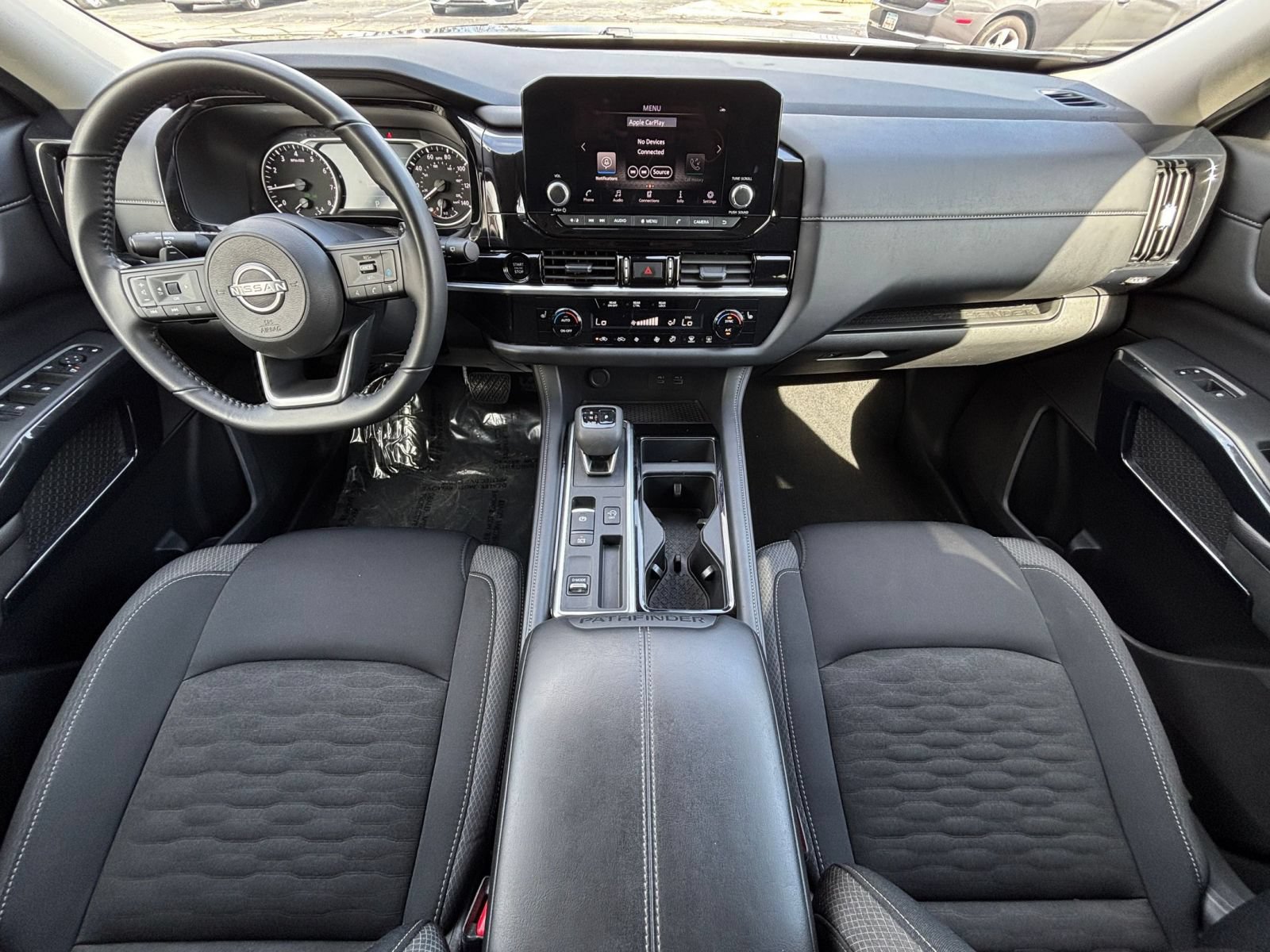 Used 2025 Nissan Pathfinder SV FWD image 36