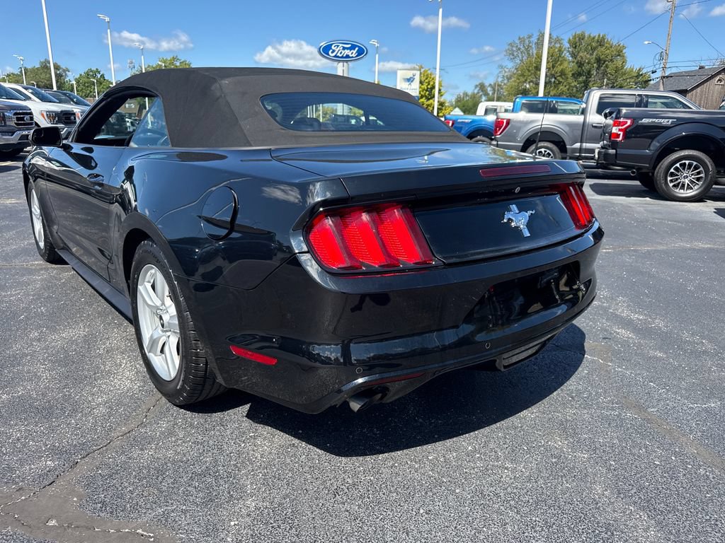 Used 2016 Ford Mustang Convertible RWD image 11