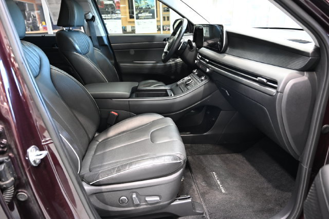 Used 2023 Hyundai Palisade Limited AWD/4WD image 10