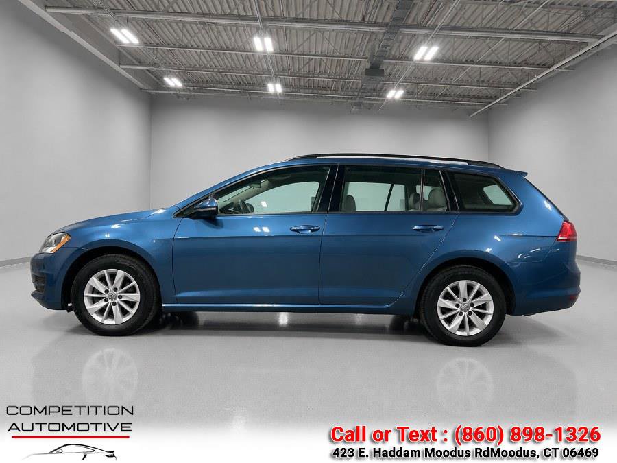 Used 2017 Volkswagen Golf S FWD image 1