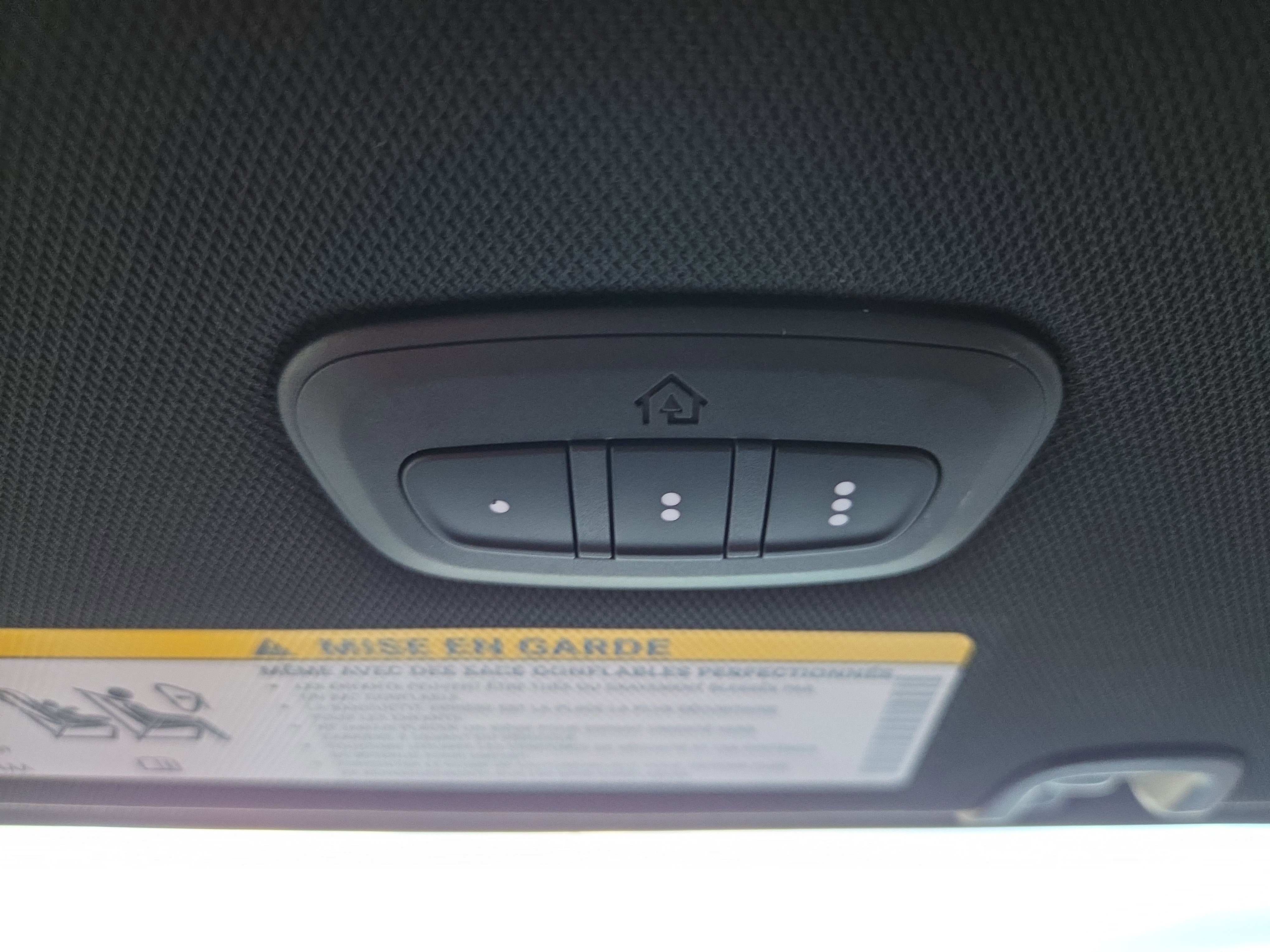 New 2026 Chrysler Pacifica Select FWD image 13