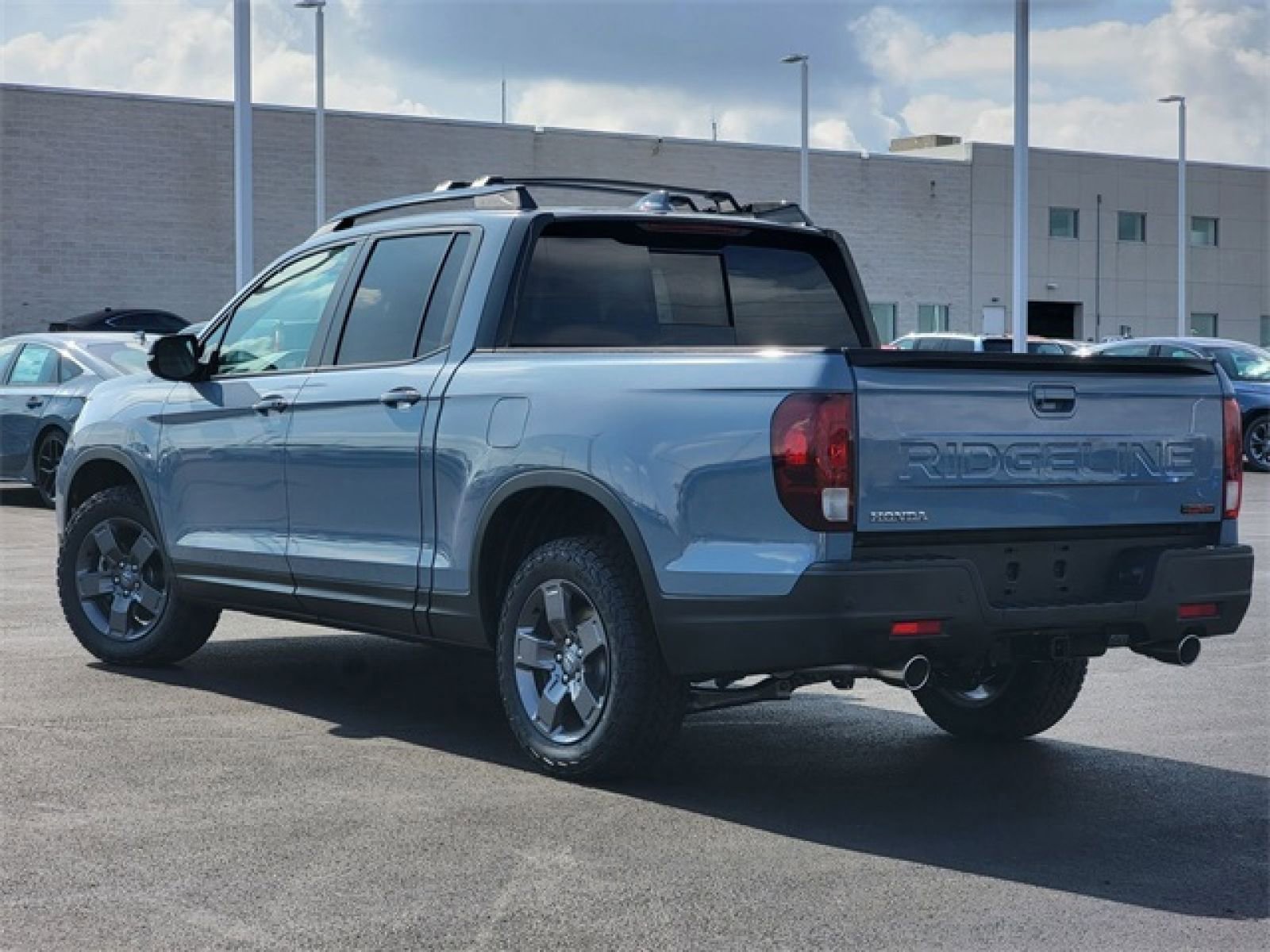 Used 2025 Honda Ridgeline TrailSport image 5