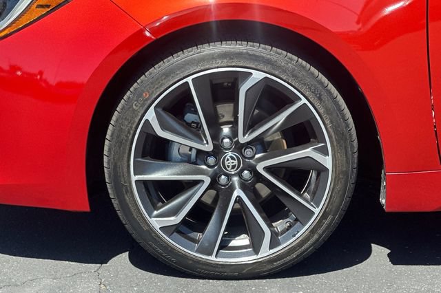 Certified 2019 Toyota Corolla XSE FWD image 33