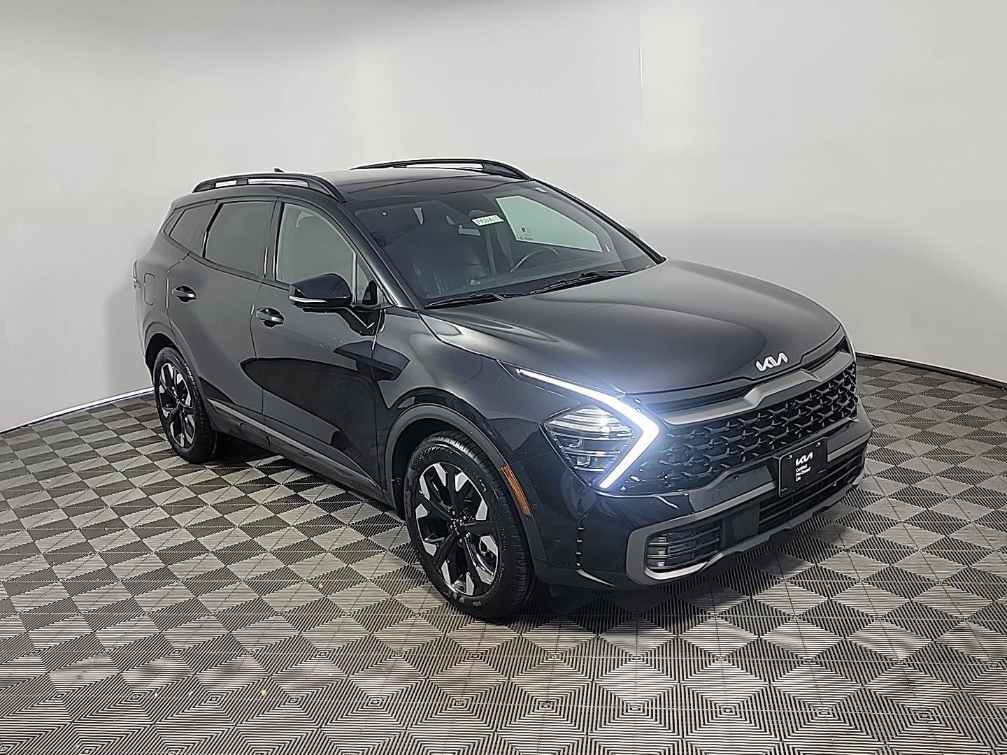 Certified 2023 Kia Sportage X-Line Prestige AWD/4WD image 2