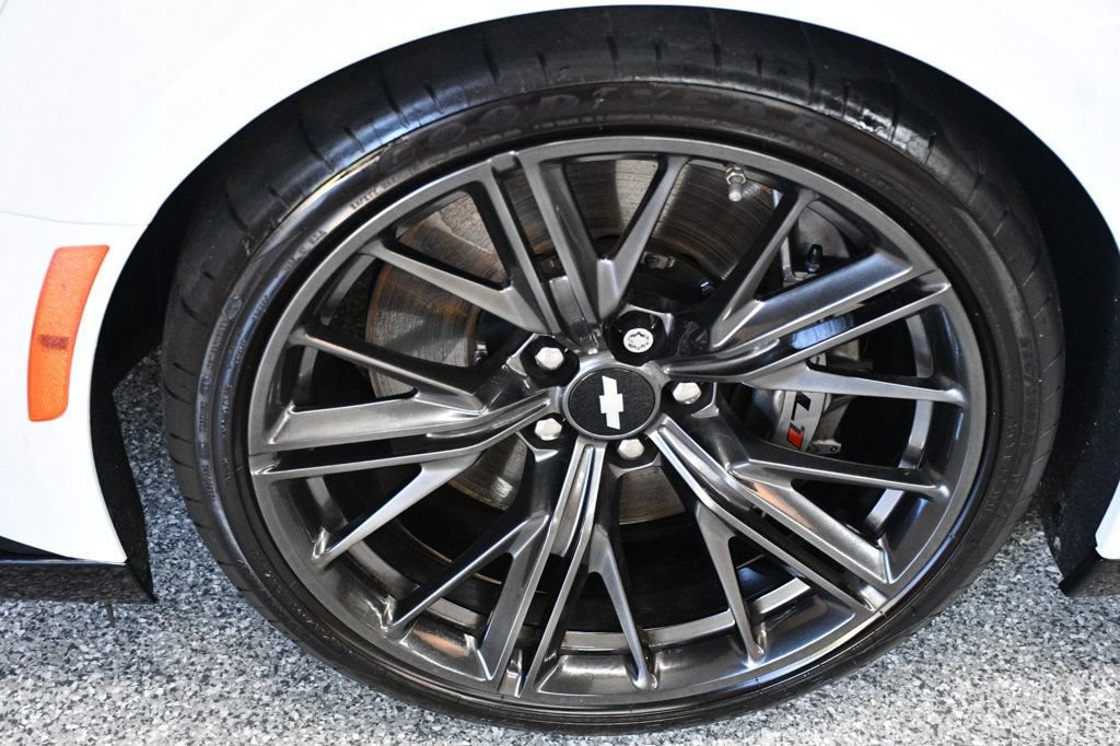 Used 2018 Chevrolet Camaro ZL1 RWD image 20