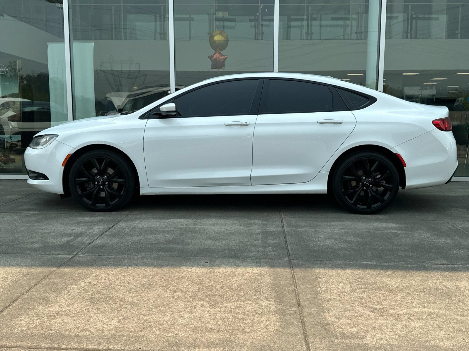 Used 2015 Chrysler 200 S w/ Sun/Sound Group FWD image 6