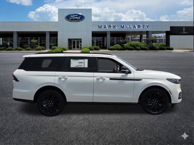 New 2027 Lincoln Navigator Reserve w/ Jet Appearance Package AWD/4WD image 6