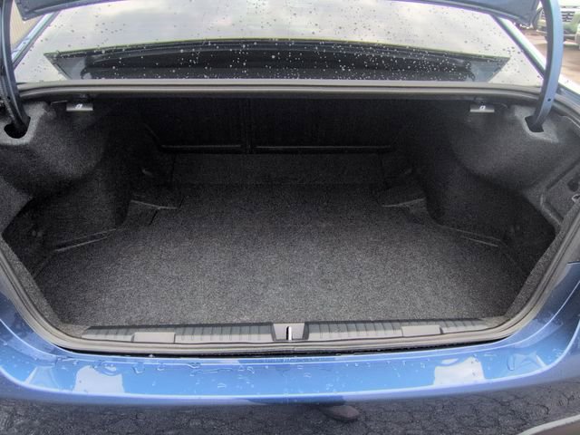 Used 2022 Subaru Legacy Touring XT image 29