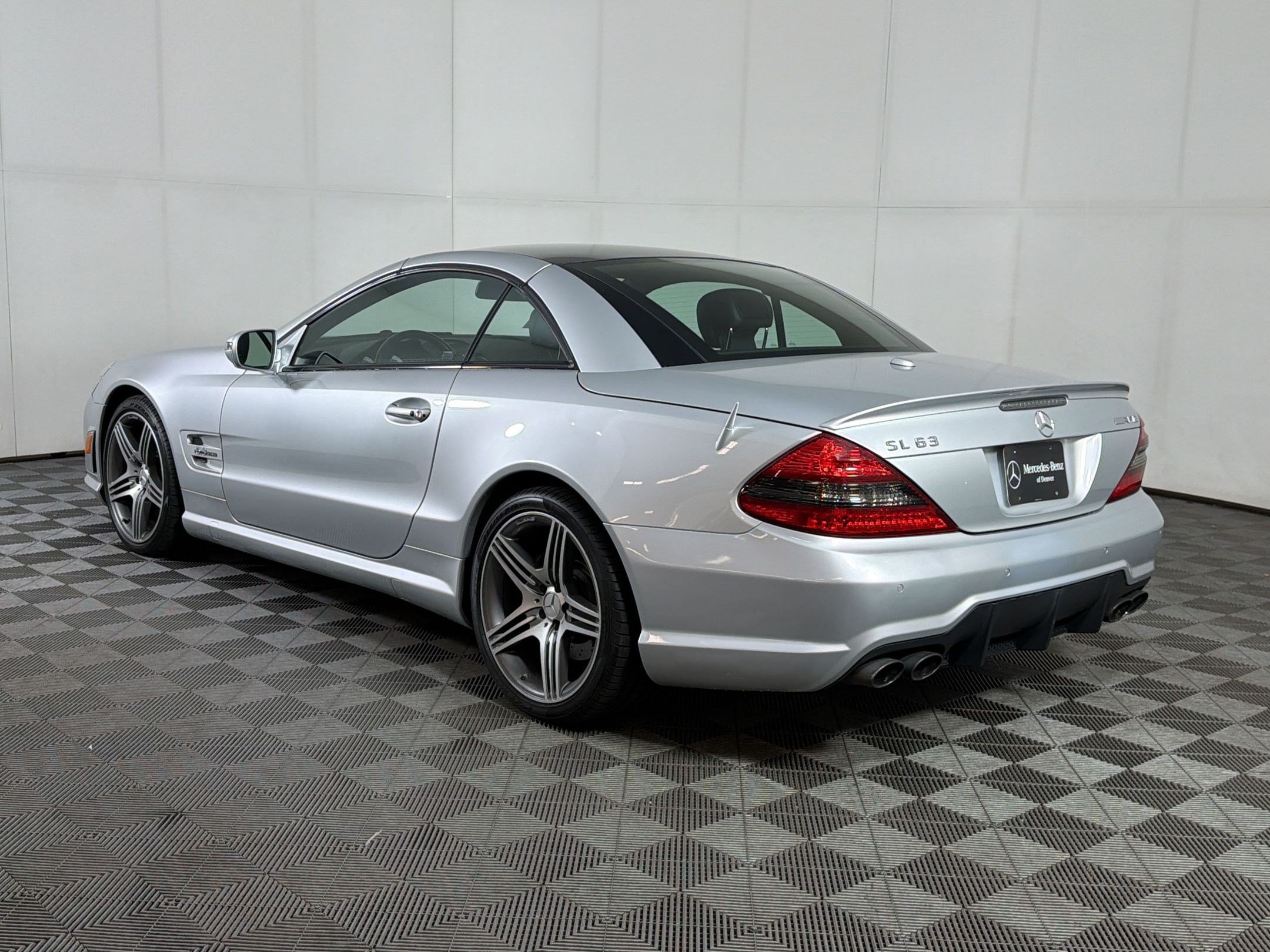Used 2009 Mercedes-Benz SL 63 AMG image 3
