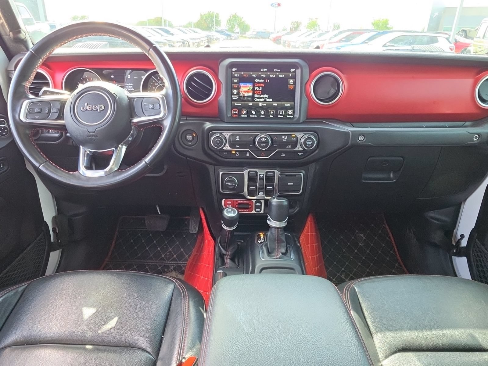 Used 2022 Jeep Gladiator Rubicon w/ Trailer Tow Package AWD/4WD image 17