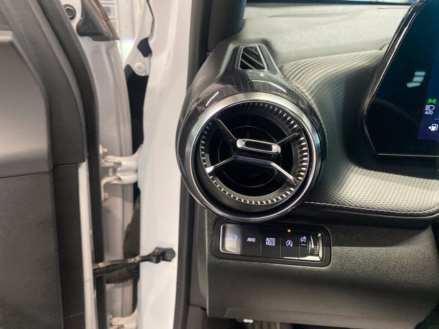 Used 2025 Chevrolet Equinox LT AWD/4WD image 16