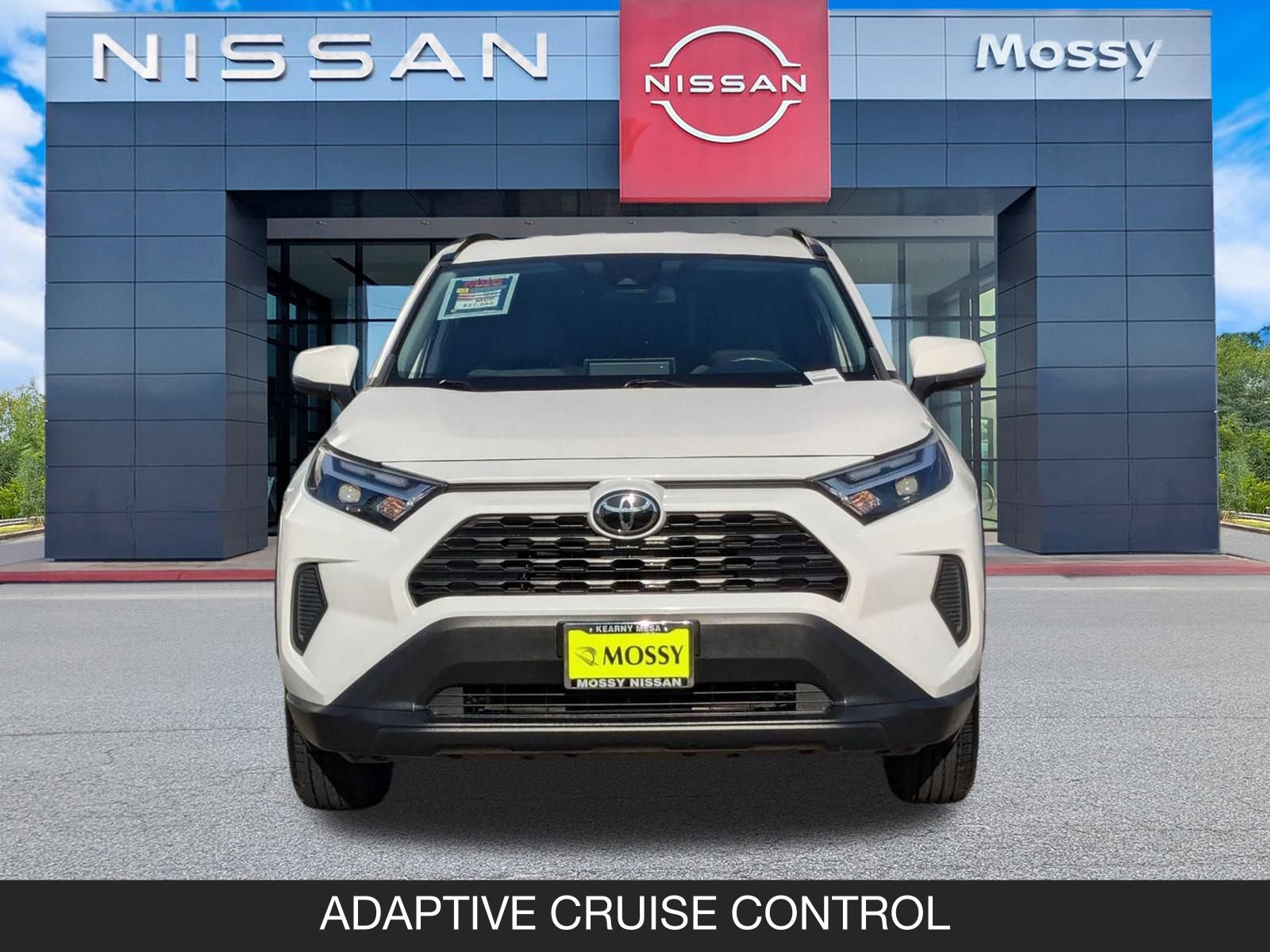 Used 2023 Toyota RAV4 XLE image 5