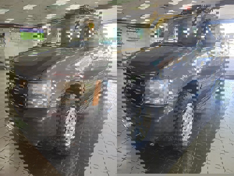 Used 2011 Chevrolet Avalanche LS image 1