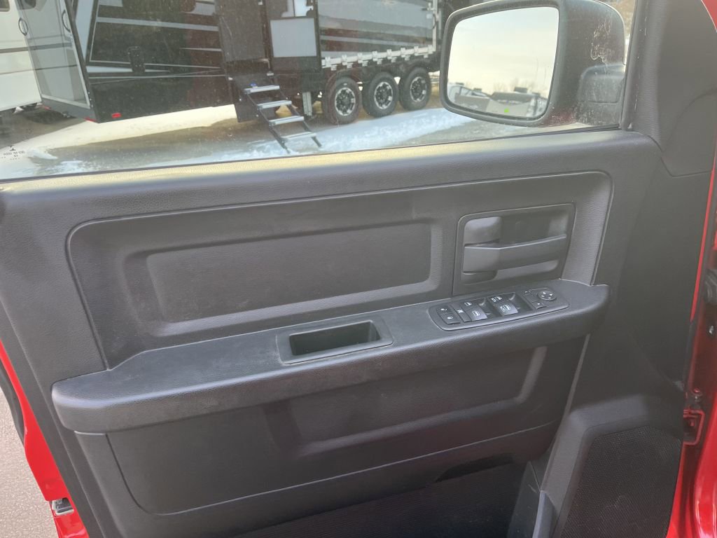 Used 2019 RAM 1500 Express image 17