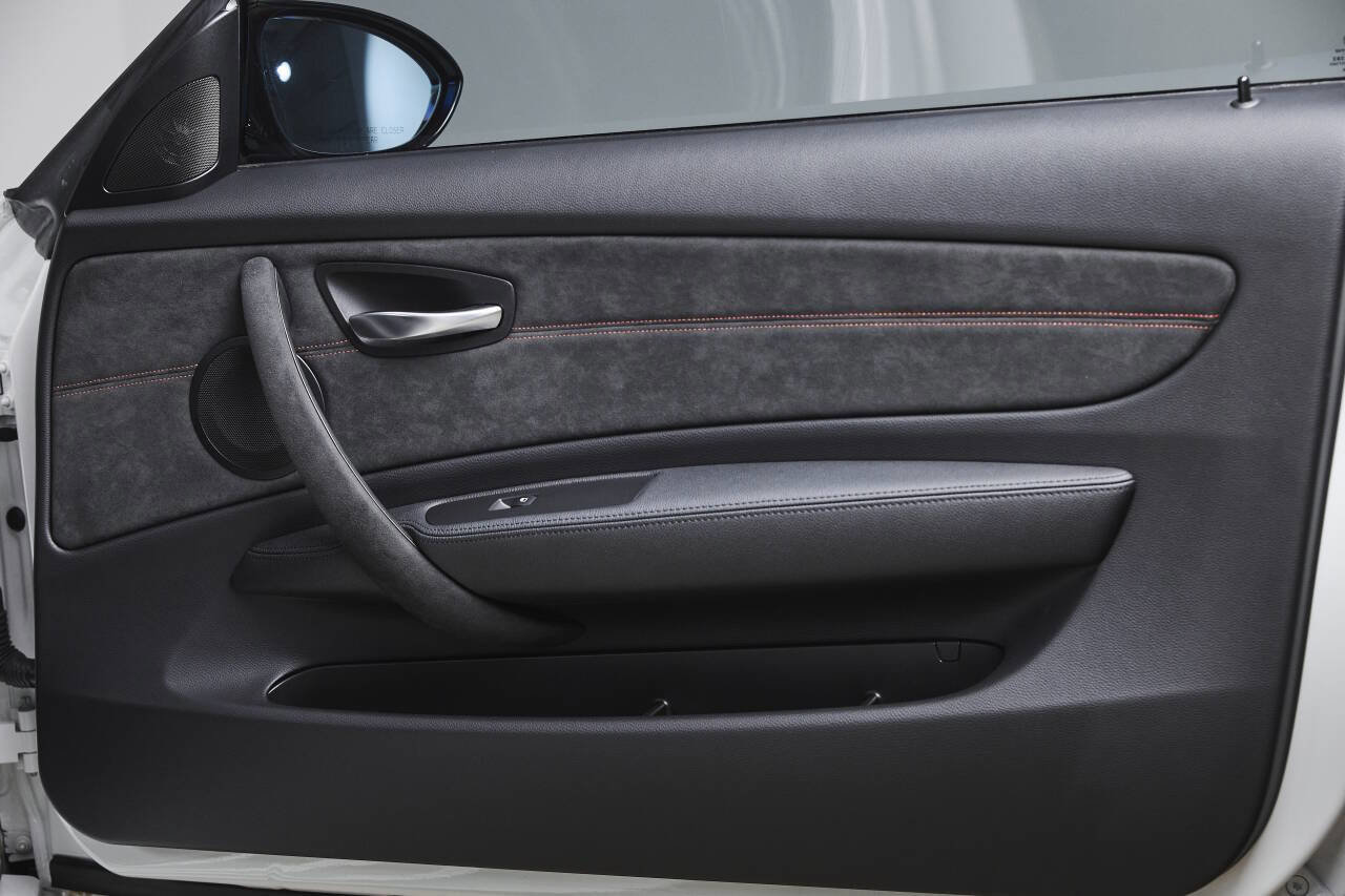 Used 2011 BMW 1 Series M image 73