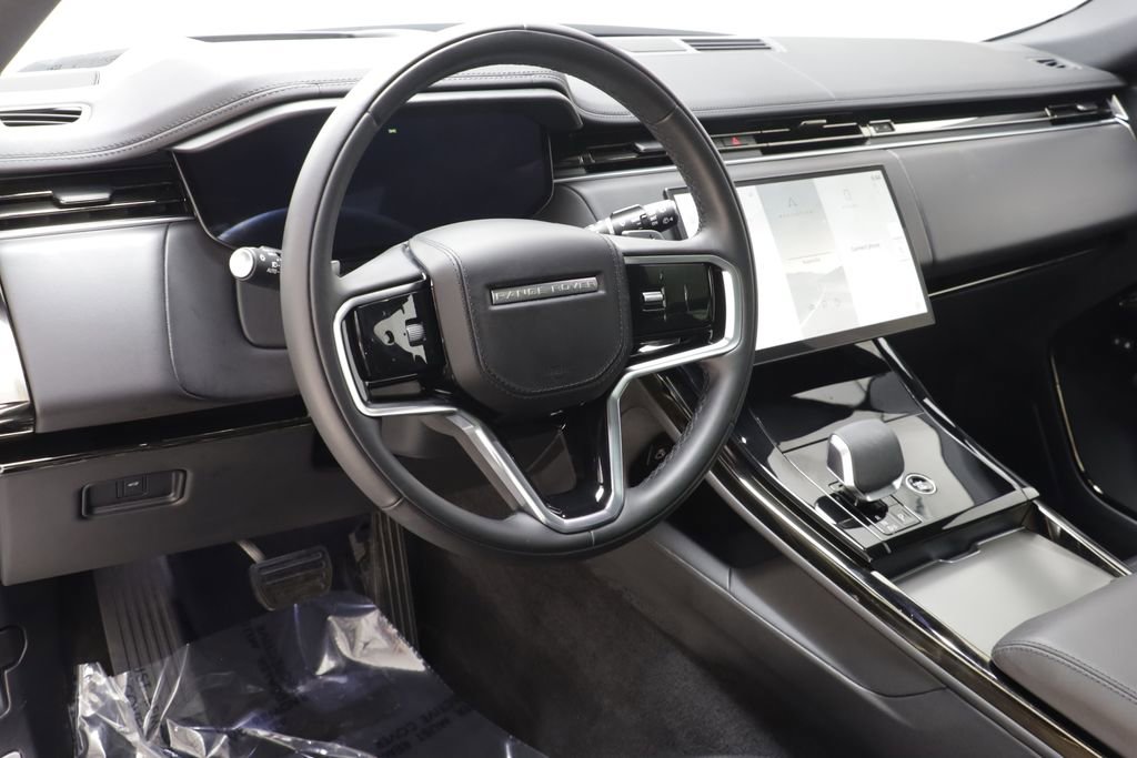 Certified 2025 Land Rover Range Rover Sport SE AWD/4WD image 7