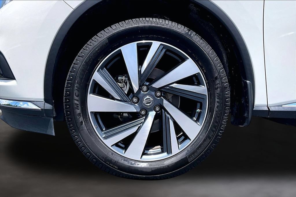 Used 2017 Nissan Murano Platinum w/ Platinum Technology Package FWD image 9