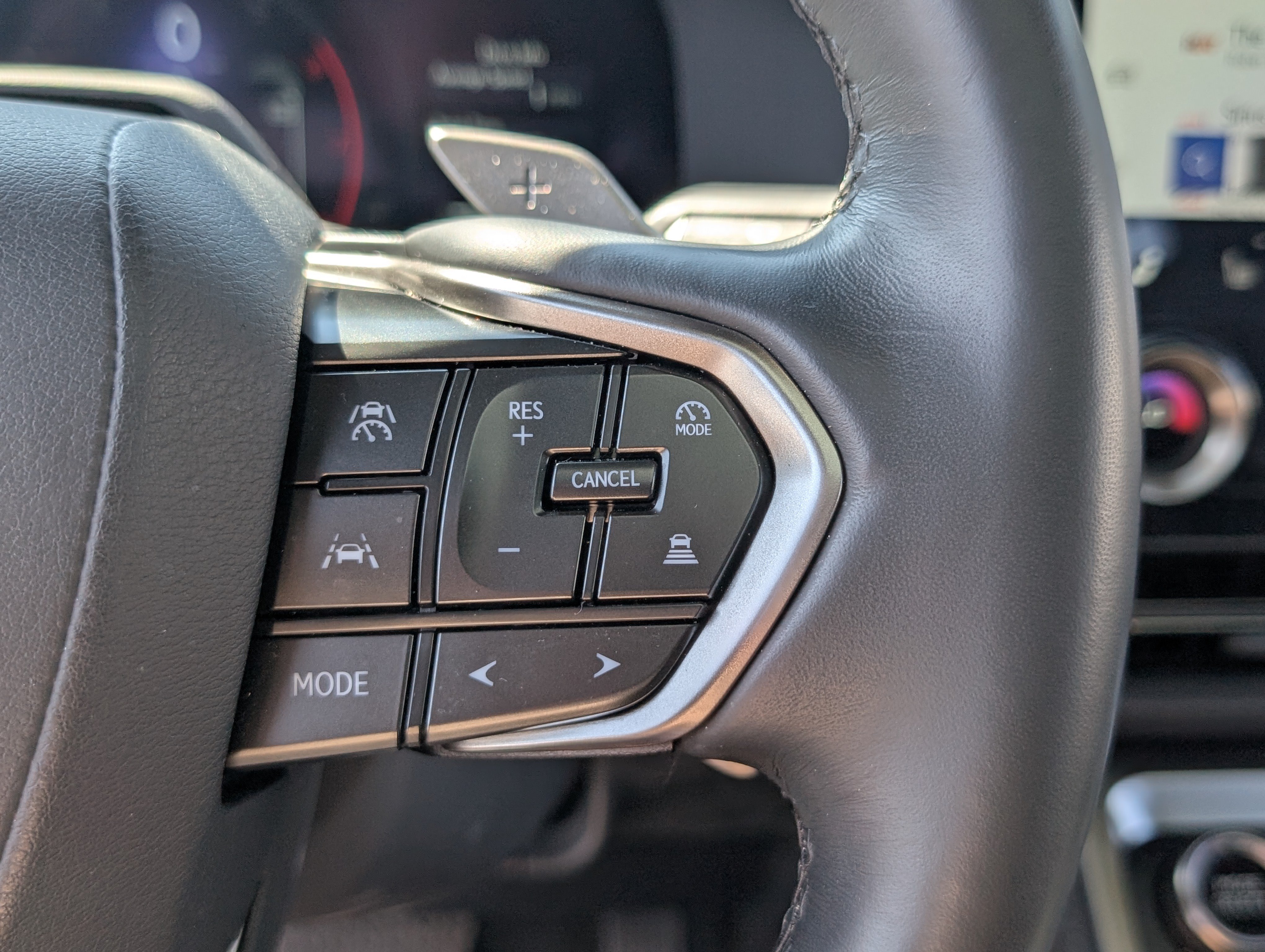 Used 2025 Lexus GX 550 w/ Accessory Package (2T) AWD/4WD image 27