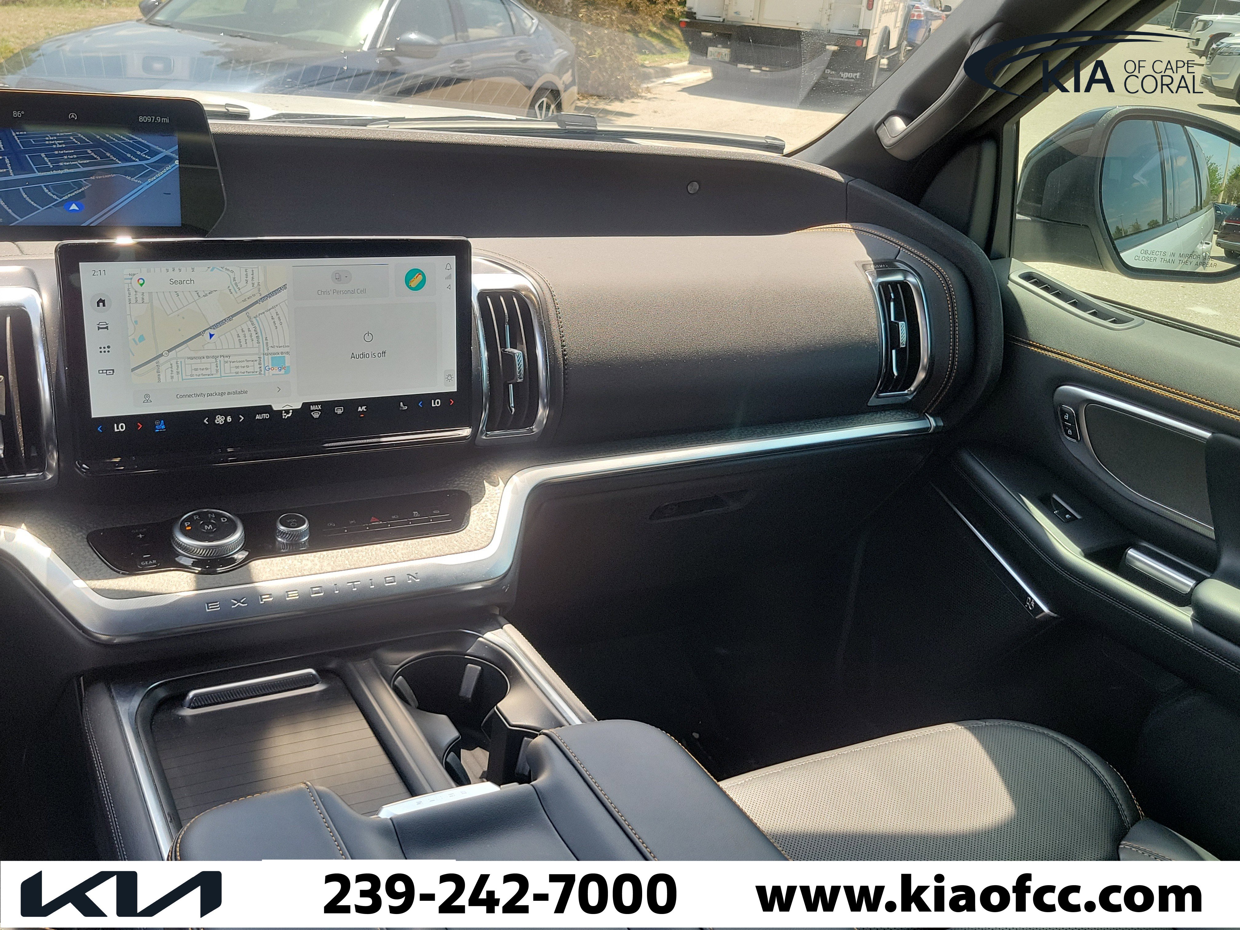 Used 2025 Ford Expedition Tremor image 26