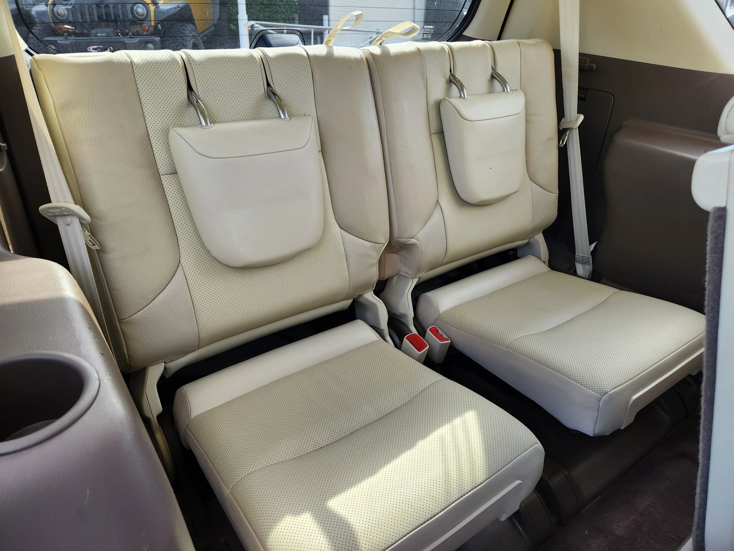 Used 2016 Lexus GX 460 w/ Premium Package AWD/4WD image 15