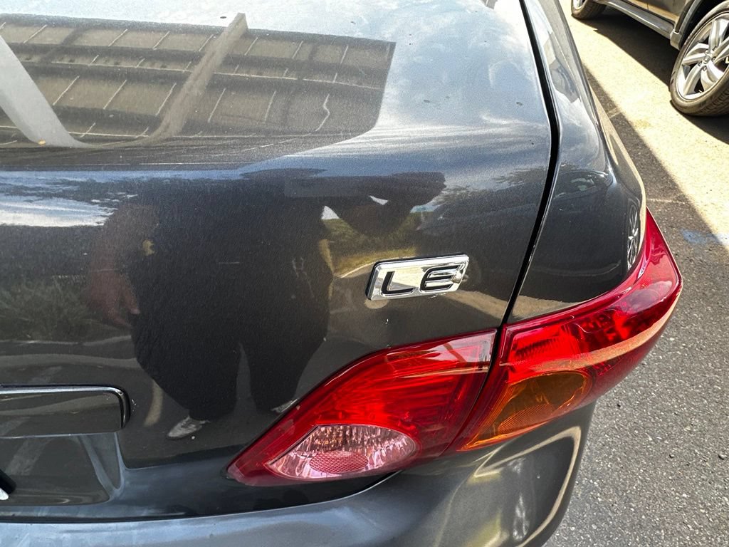 Used 2010 Toyota Corolla LE FWD image 25