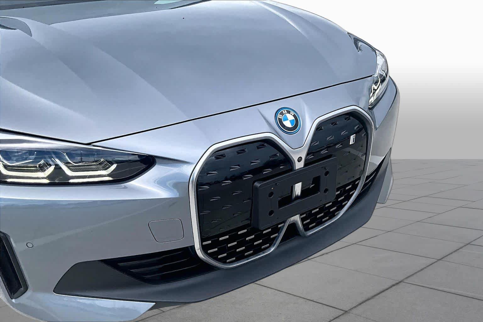 Used 2023 BMW i4 eDrive35 w/ Parking Assistance Package RWD image 28