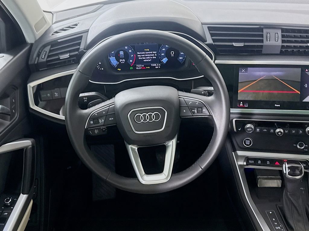 Used 2025 Audi Q3 2.0T Premium Plus AWD/4WD image 14