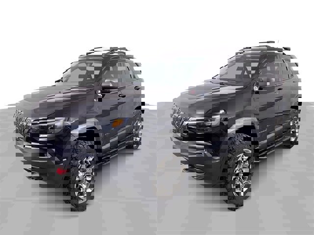 Used 2019 Jeep Cherokee Trailhawk w/ Comfort/Convenience Group