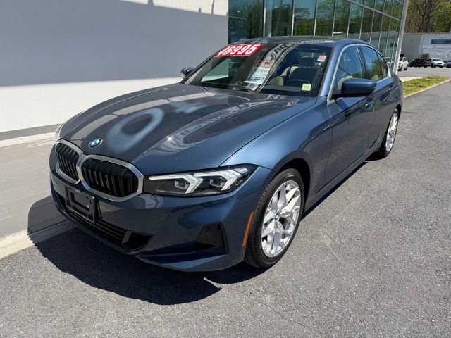 Used 2025 BMW 330i xDrive Sedan w/ Convenience Package AWD/4WD image 3