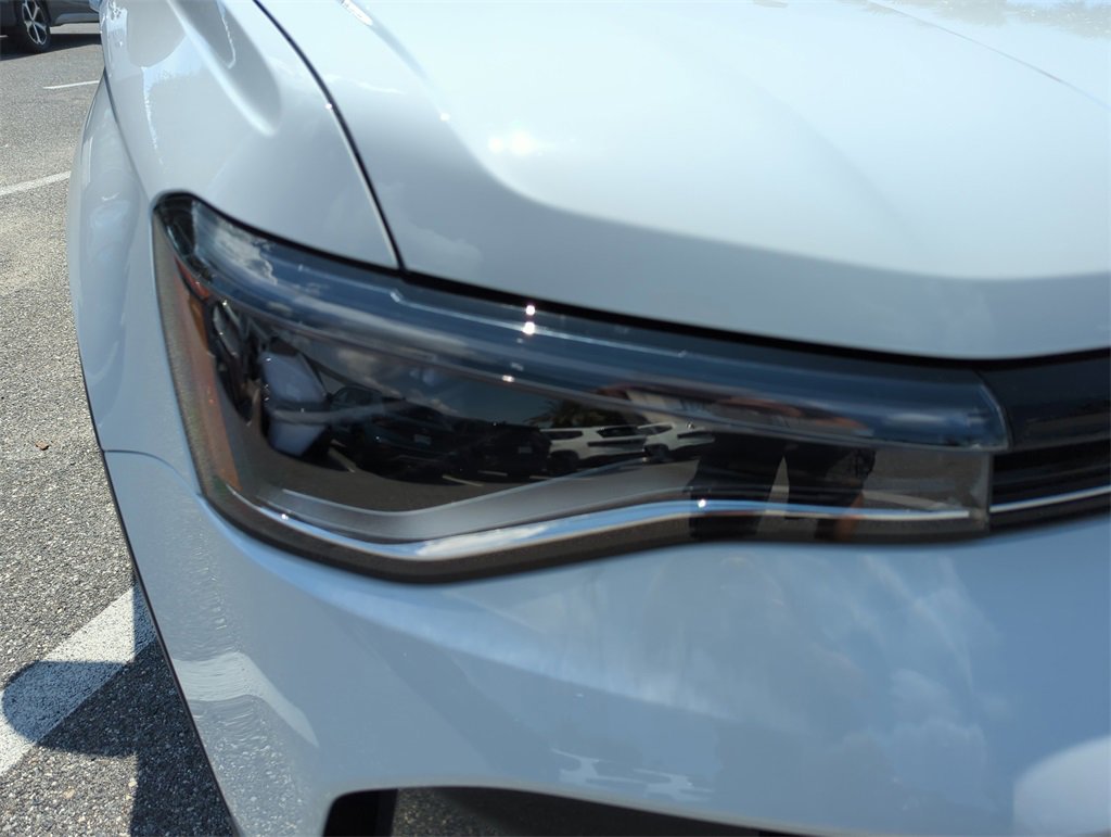 New 2025 Volkswagen Taos S image 13