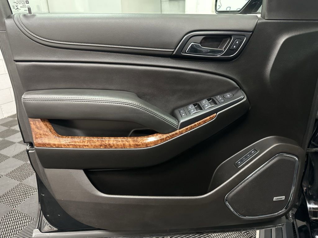 Used 2020 Chevrolet Tahoe Premier AWD/4WD image 16