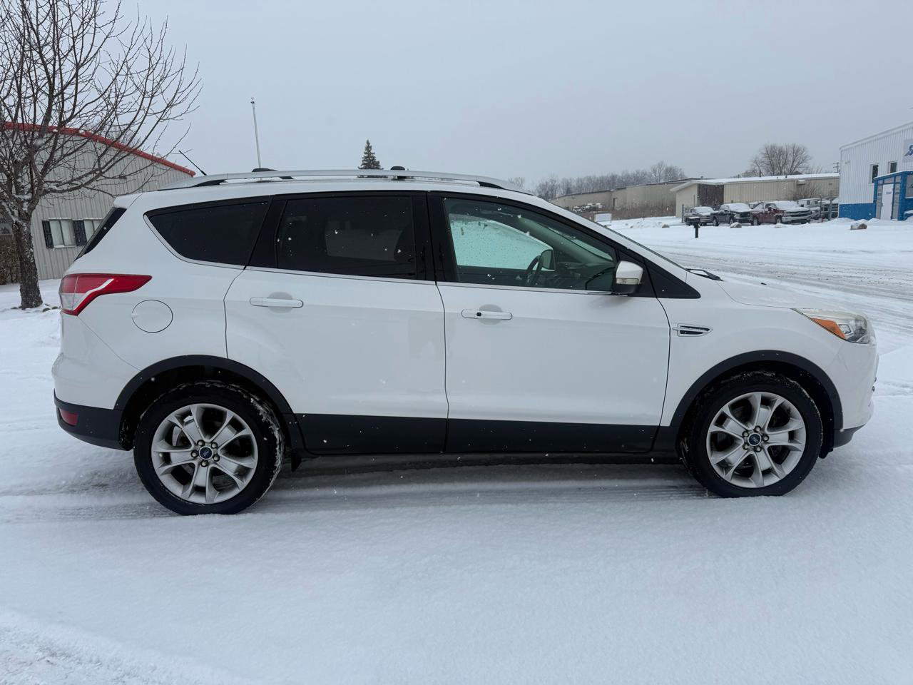 Used 2016 Ford Escape Titanium w/ Equipment Group 301A image 4