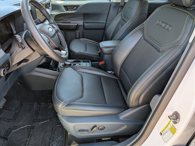 Used 2025 Ford Maverick Lobo AWD/4WD image 15