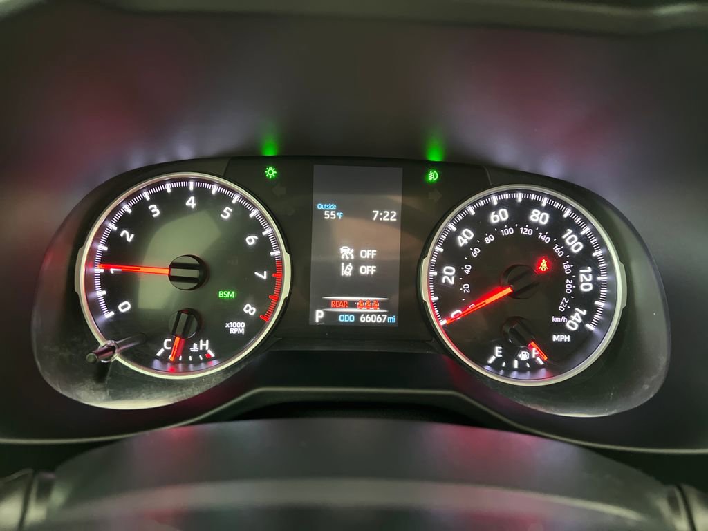 Used 2020 Toyota RAV4 XLE w/ Convenience Package image 17