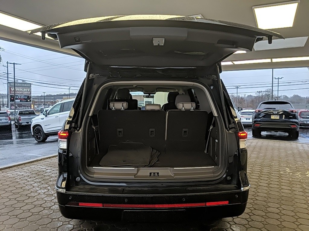 Certified 2024 Lincoln Navigator Premiere image 7
