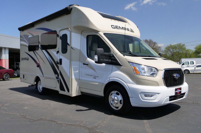 Used 2020 Ford Transit 350 138 Low Roof DRW AWD w/ Motorhome Prep Package image 9