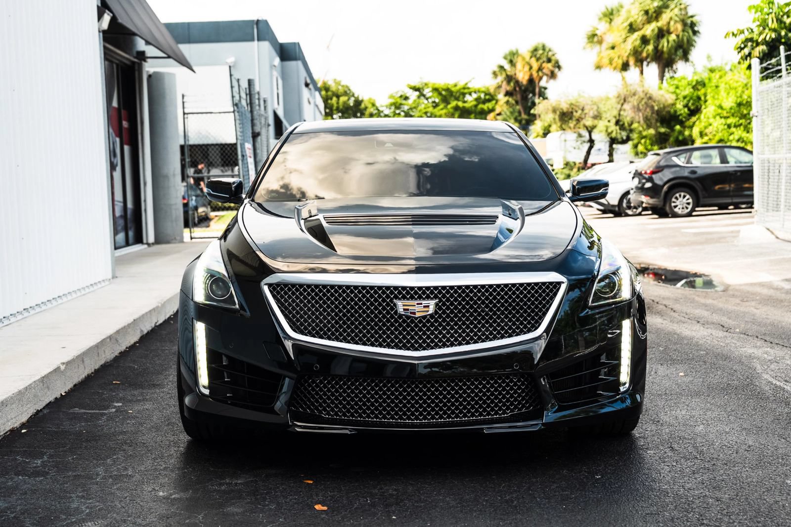Used 2018 Cadillac CTS V w/ Luxury Package RWD video 2