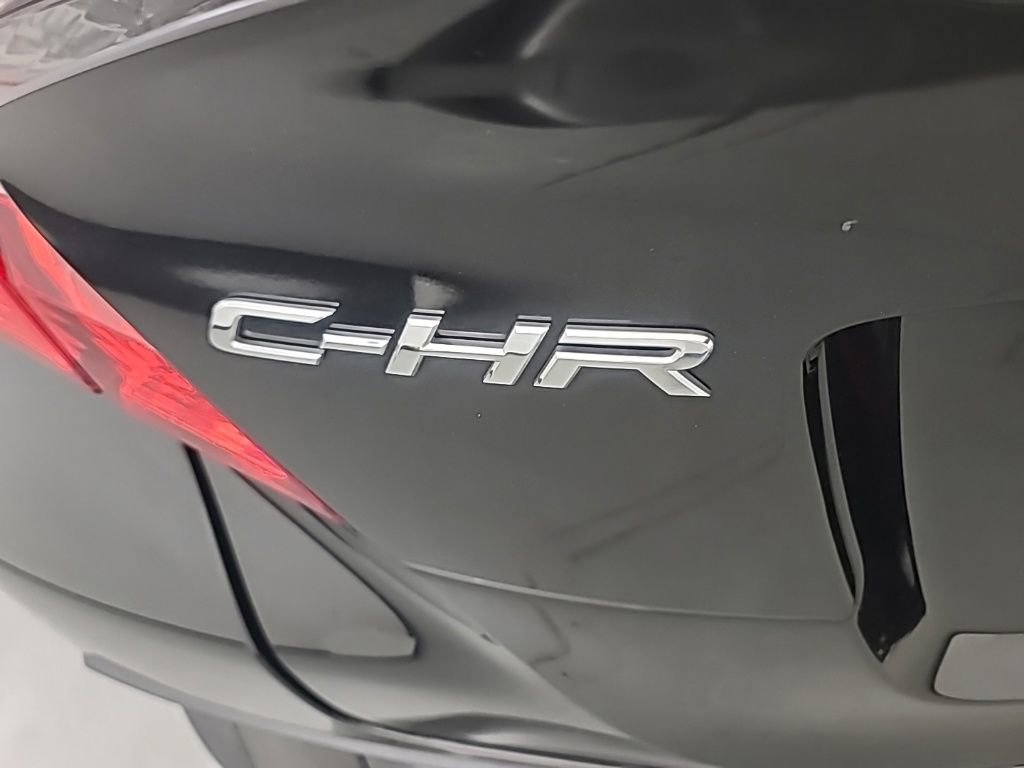 Used 2020 Toyota C-HR XLE image 10