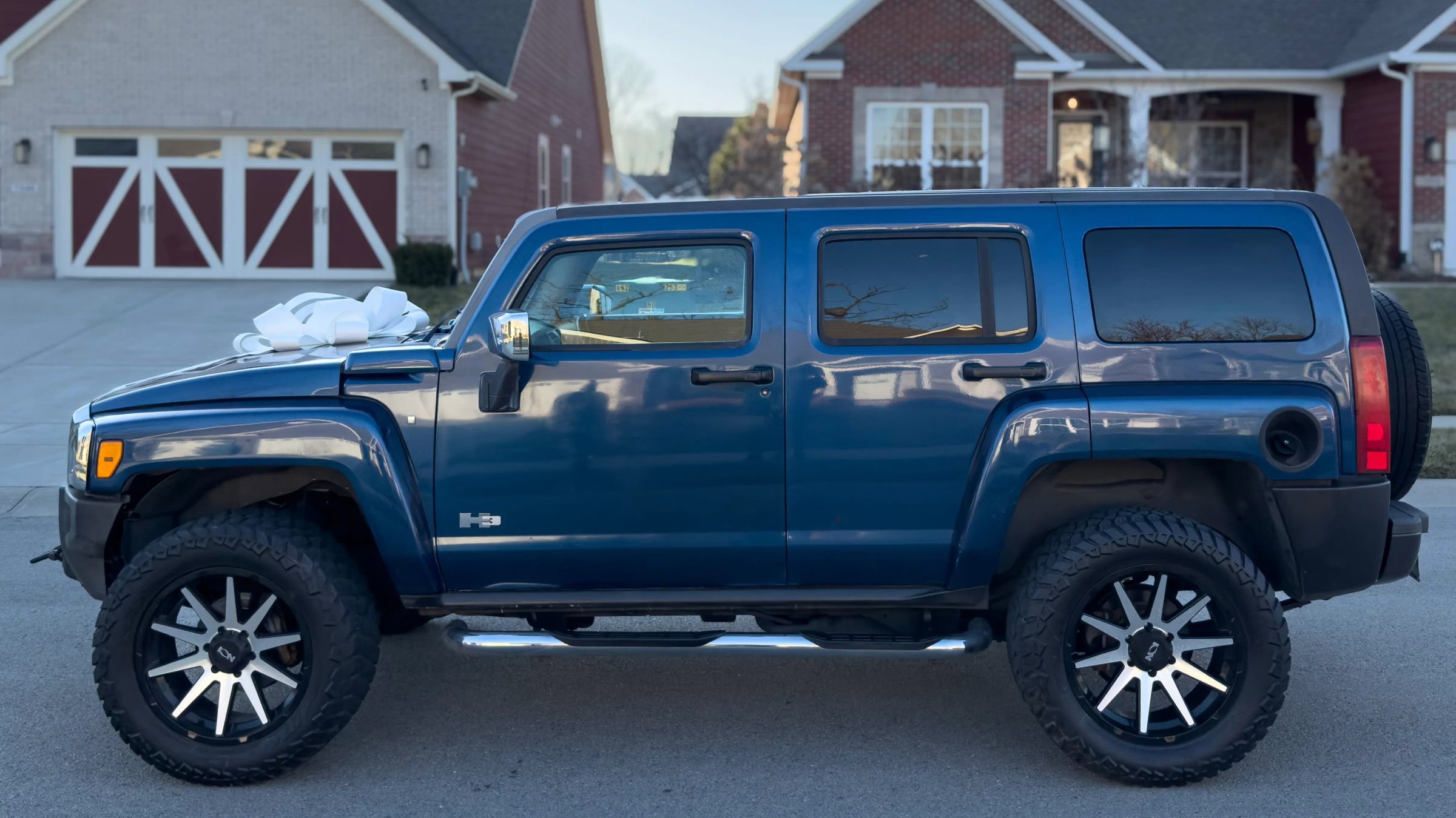 Used 2006 HUMMER H3 w/ Chrome Appearance Package image 3