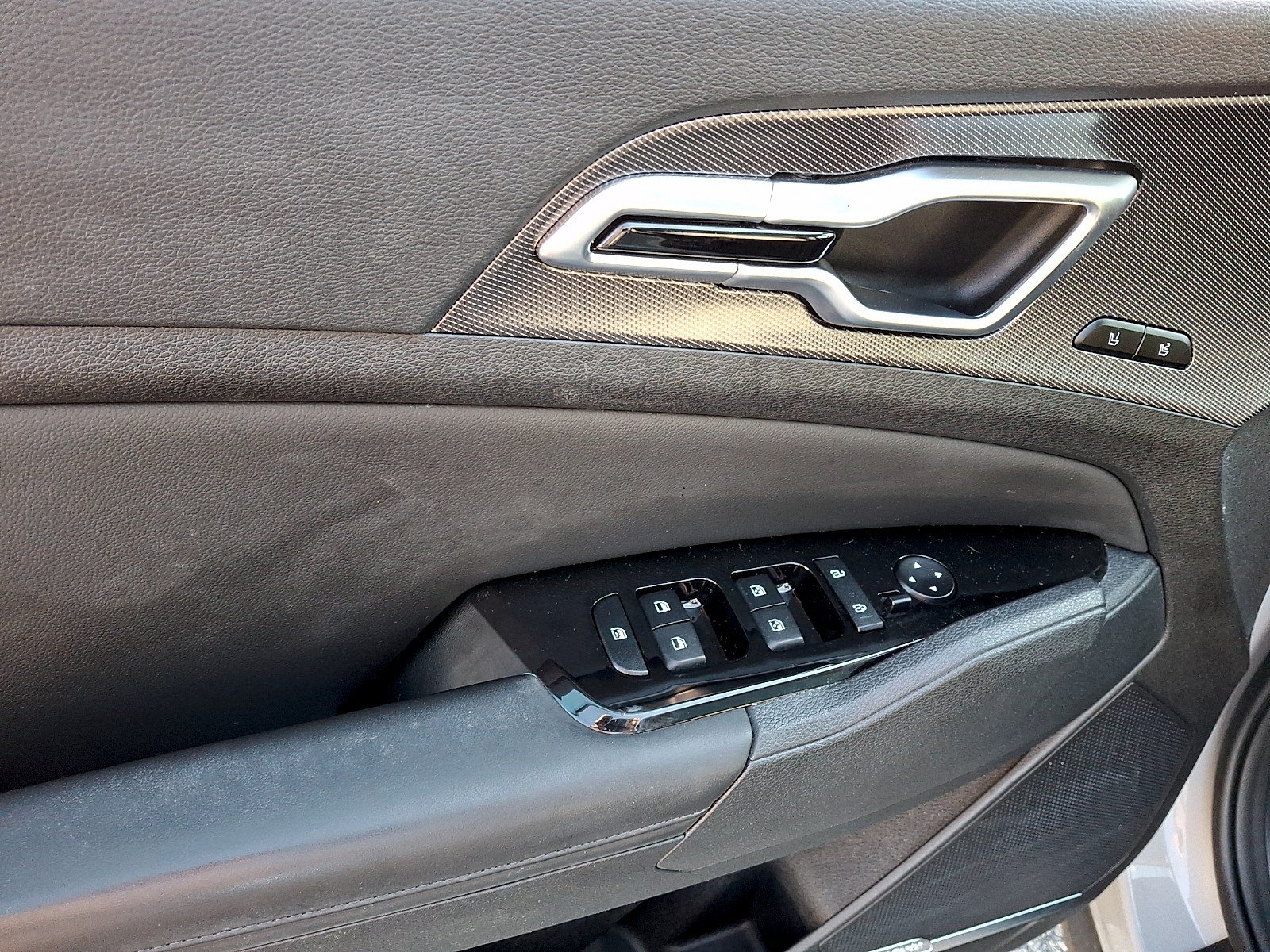 Used 2023 Kia Sportage SX FWD image 11
